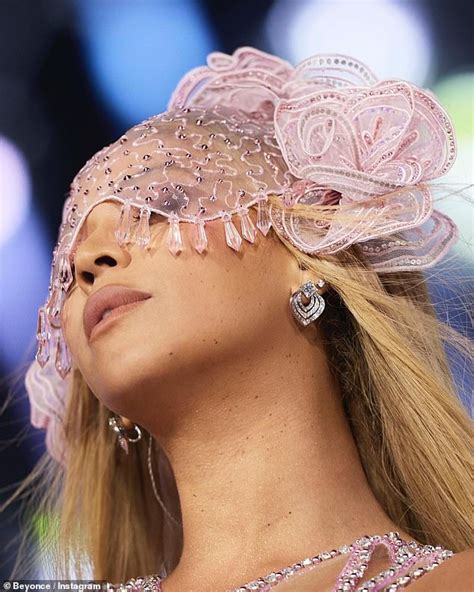 beyonce renaissance headpiece